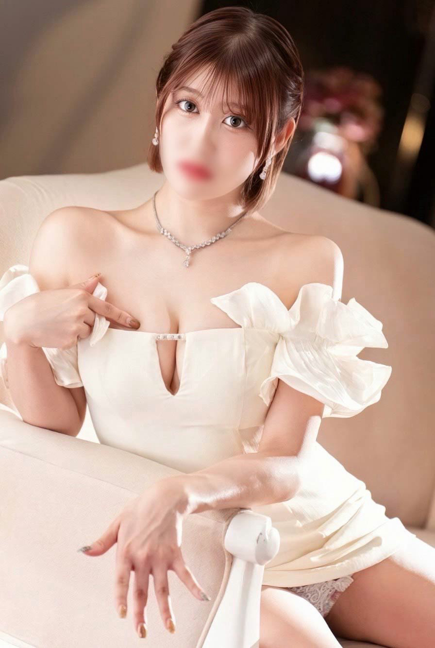 フーゾク嬢厳選図鑑～男をアゲル！街でウワサの風俗嬢～えれなさん【恵比寿】